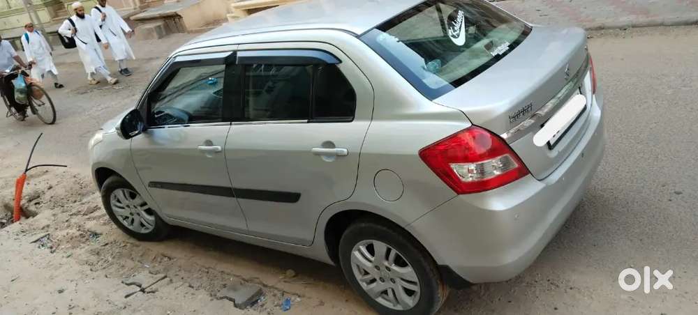 Maruti Suzuki Dzire 1.2 Zxi 2012