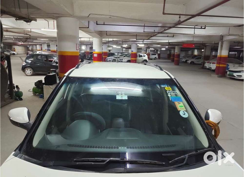 Mahindra Xuv300 W8, 2021, Petrol