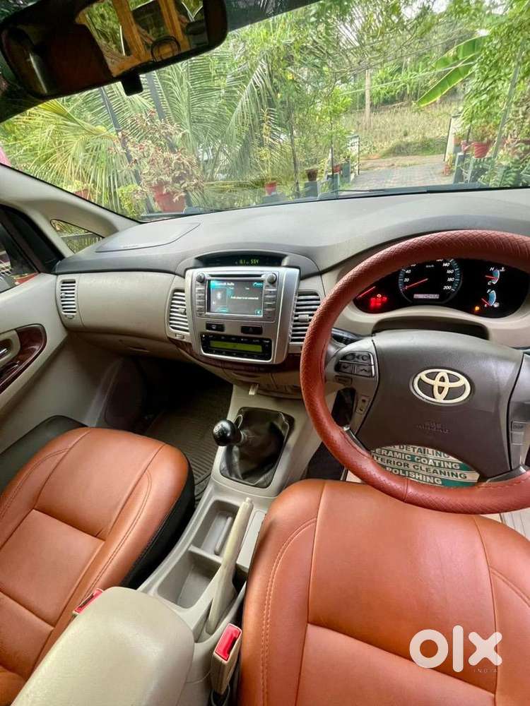 Toyota Innova 2013 Vx Diesel 140000 Km Driven
