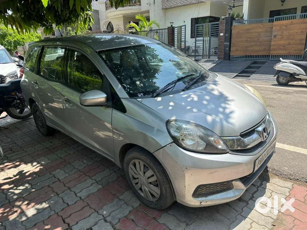 Honda Mobilio 2014