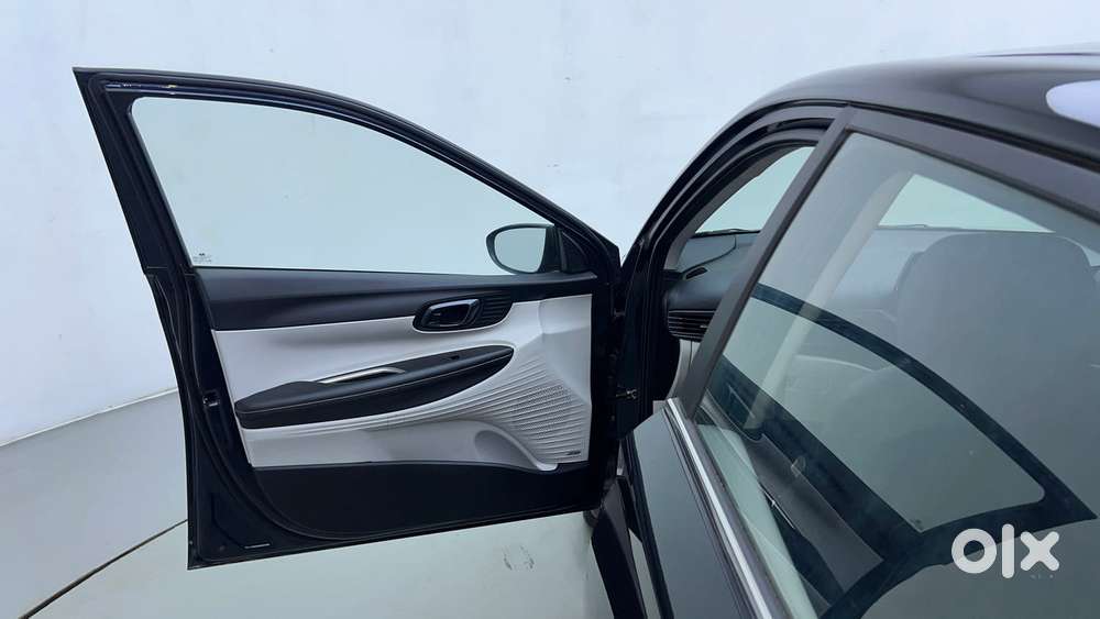 Hyundai New I20 1.2 Asta (o) Ivt, 2024, Petrol