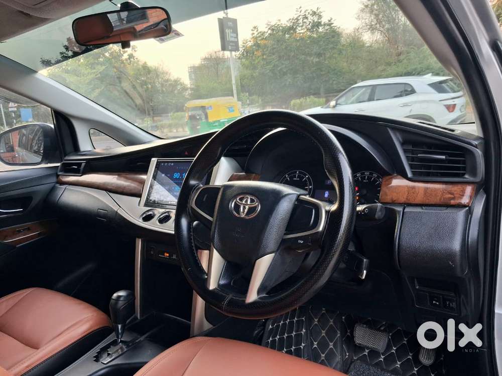 Toyota Innova Crysta 2.4 G Mt 8s, 2017, Diesel