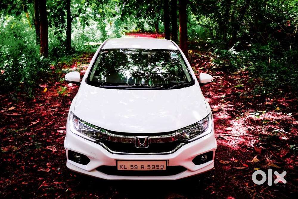 Honda City V -2018 Petrol  Well Maintained,  Fancy Number, New Tyres.