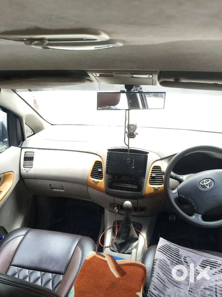Toyota Innova 2009 Diesel 268000 Km Driven