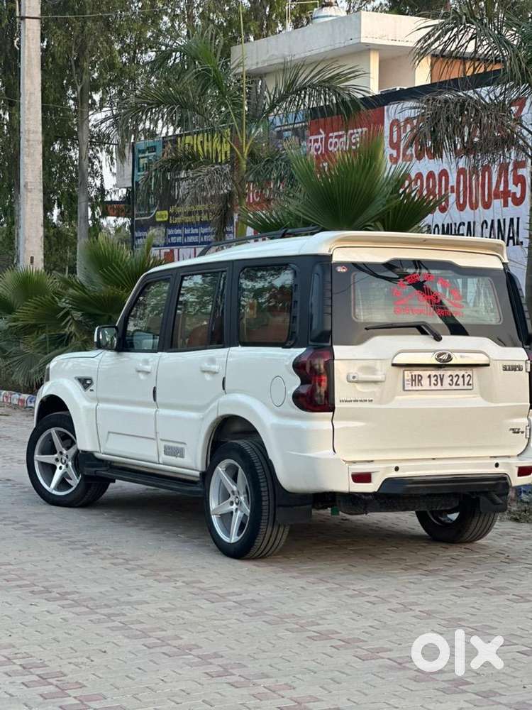 Mahindra Scorpio Classic 2018 Diesel 85000 Km Driven