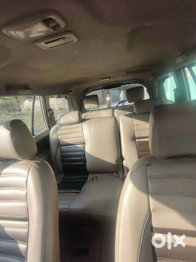 Toyota Innova 2012 Diesel 400000 Km Driven