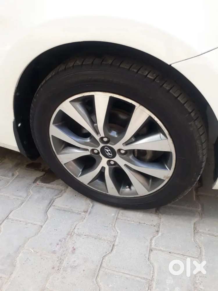 Hyundai Verna 2014 Petrol 90000 Km Driven