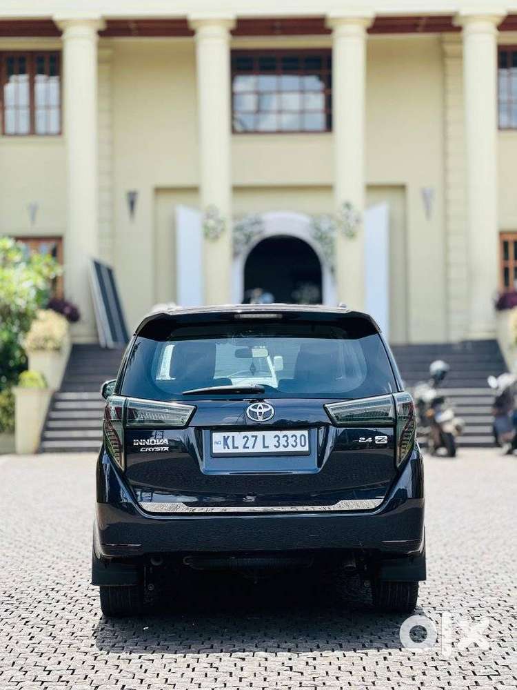 Toyota Innova Crysta 2.4 V 7 Str, 2022, Diesel