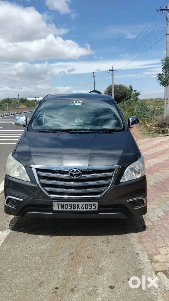 Toyota Innova 2011 Diesel 4th
