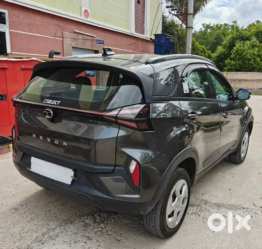 Tata Nexon 2025 Petrol
