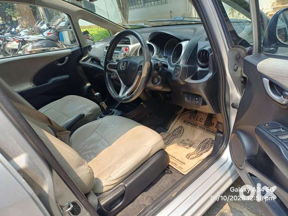 Honda Jazz S Mt I-vtec, 2011, Petrol