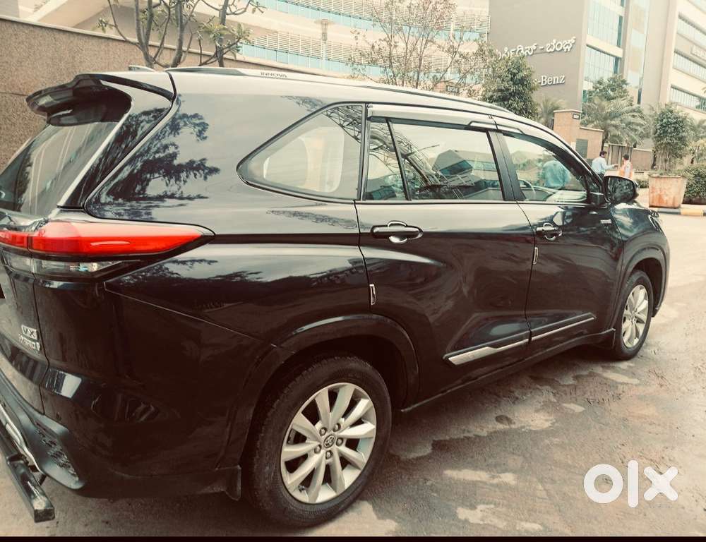 Toyota Innova Hycross 2024 Petrol 20100 Km