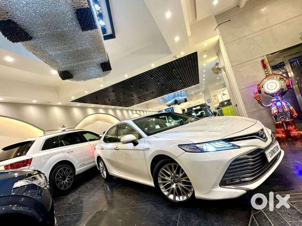 Toyota Camry 2.5 Hybrid, 2021, Petrol