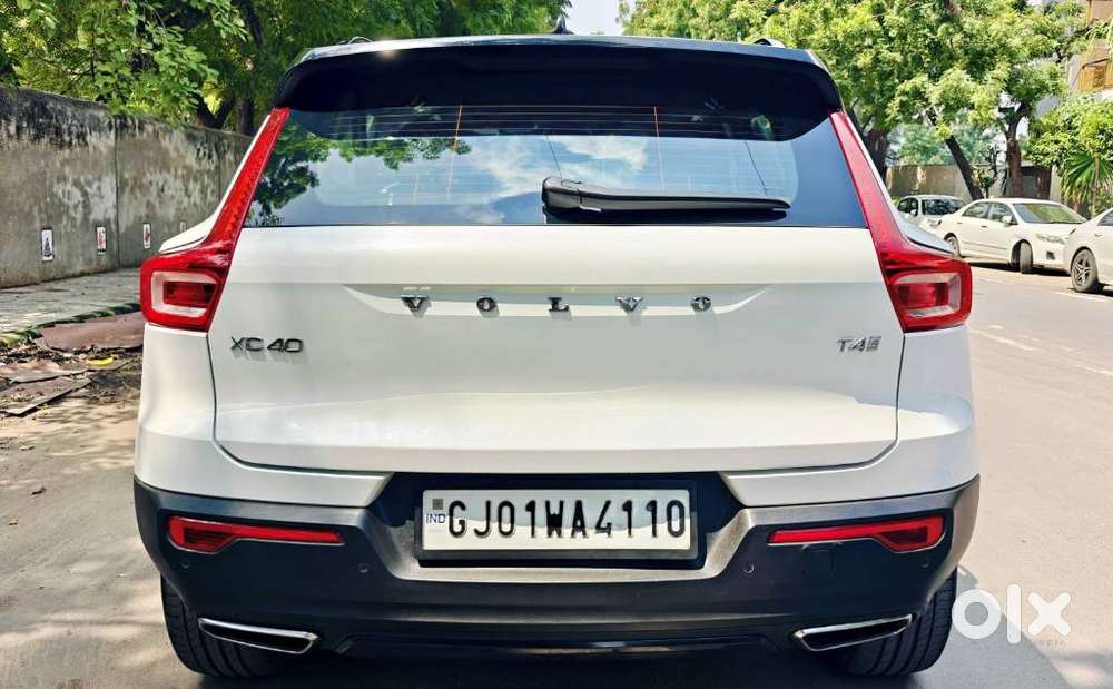 Volvo Xc40 D4 Momentum, 2021, Petrol