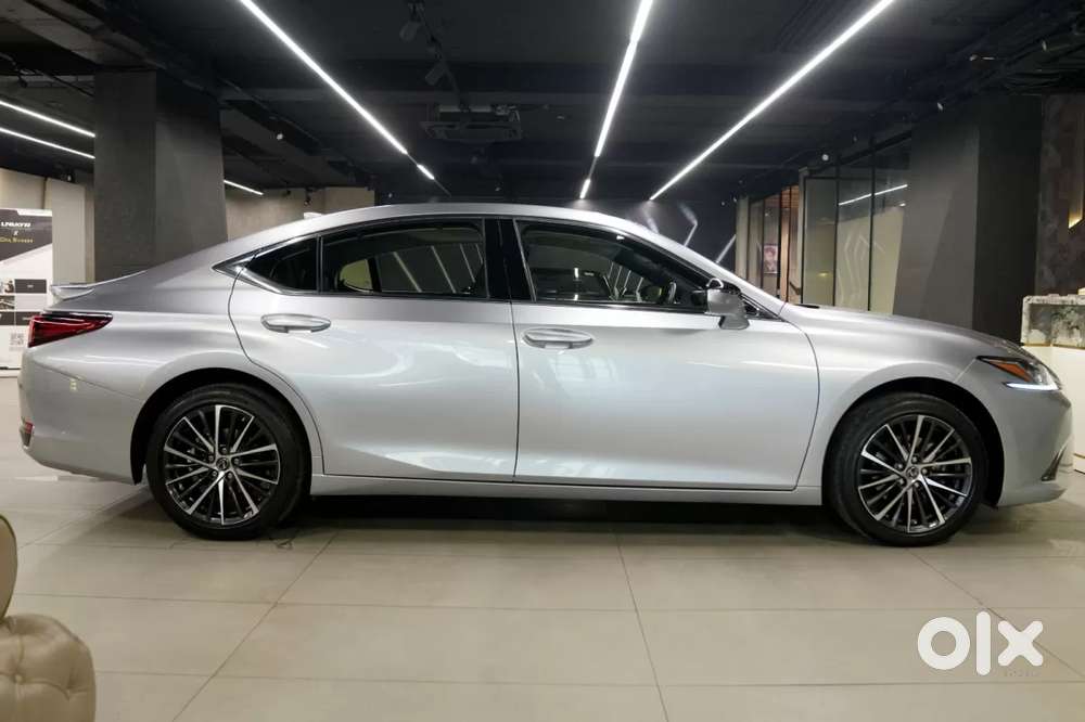 Lexus Es, 2024, Petrol
