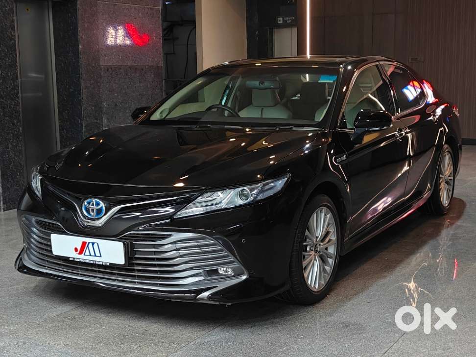 Toyota Camry Hybrid, 2020, Petrol