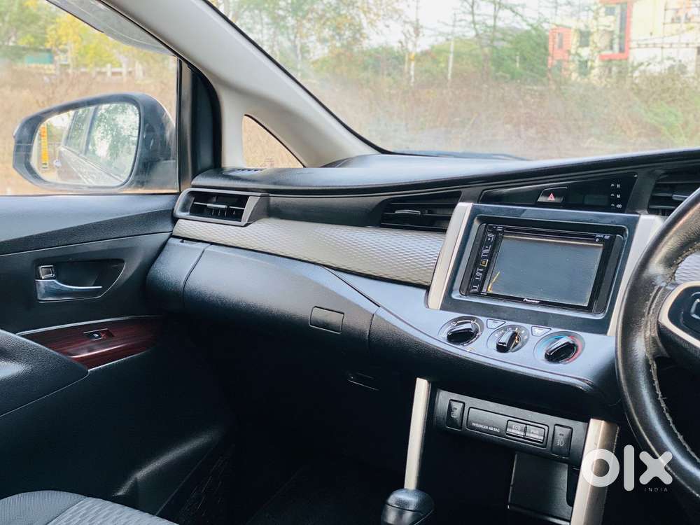 Toyota Innova Crysta 2.8 Gx At, 2017, Diesel