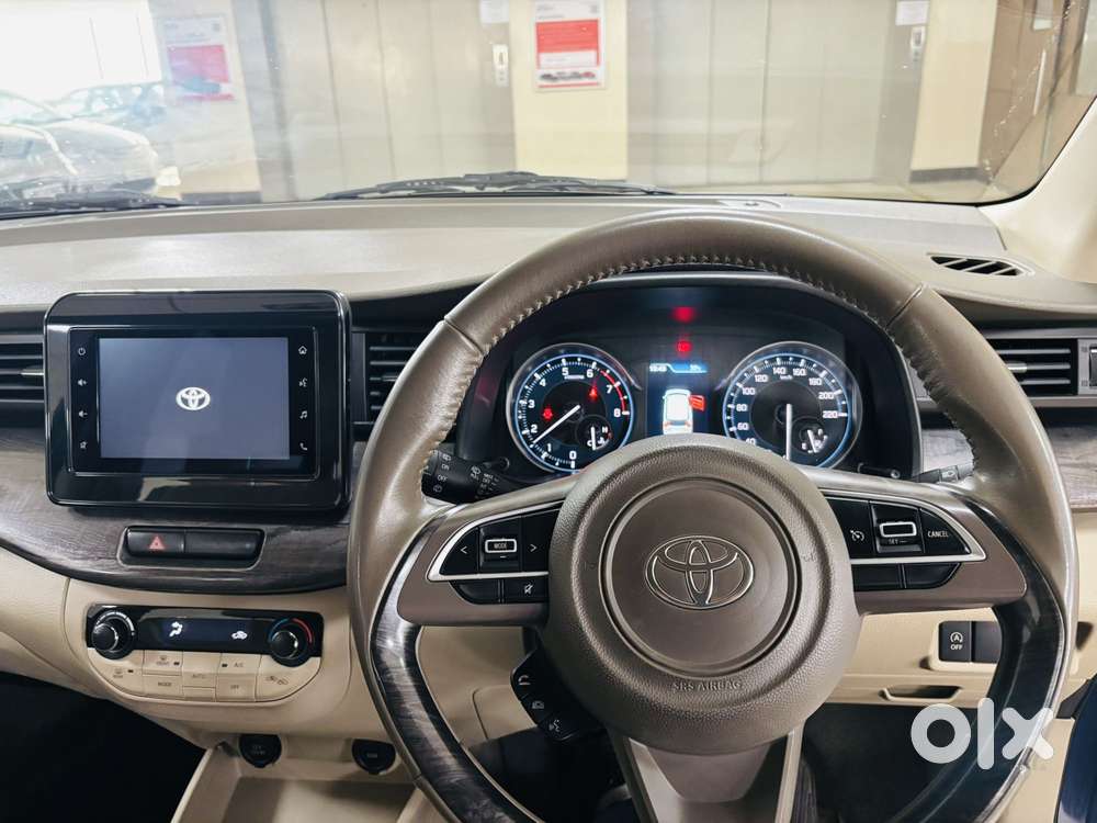 Toyota Rumion V Mt, 2023, Petrol