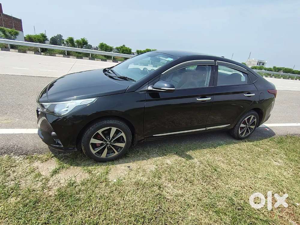 Hyundai Verna 1.5 Petrol 2022
