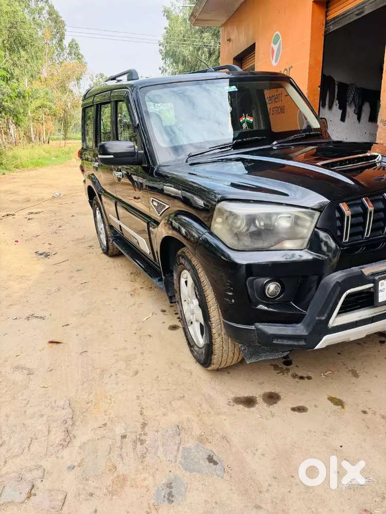 Mahindra Scorpio Classic 2021 Diesel Manual