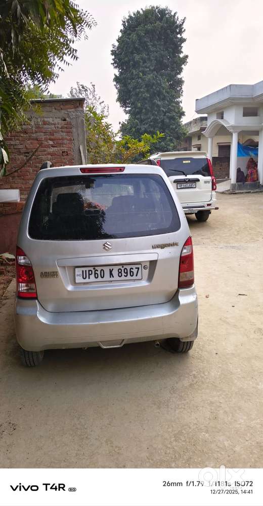 ए सी चिल्ड सभी टायर नए