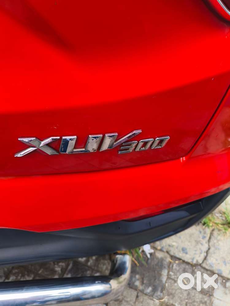 Mahindra Tuv 300 T6, 2019, Petrol