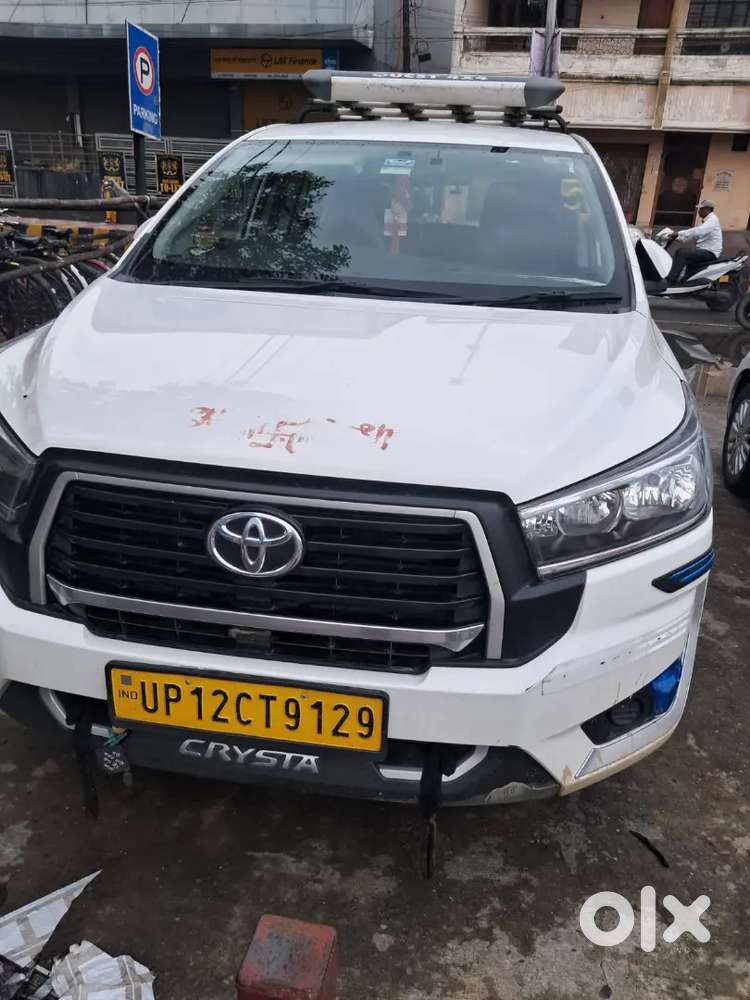 Toyota Innova Crysta 2024