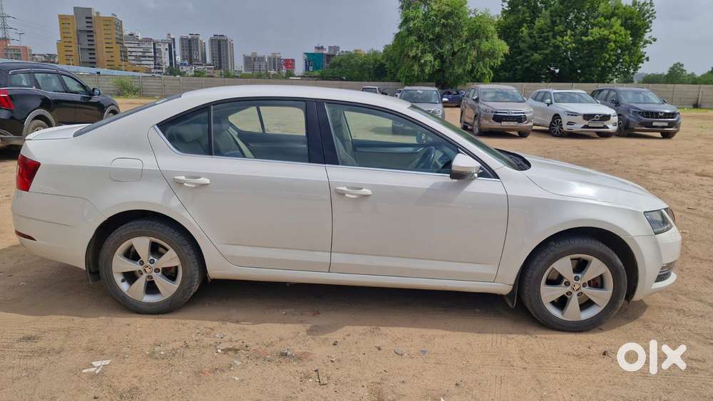 Skoda Octavia 1.8 Tsi At Style Plus, 2018, Petrol