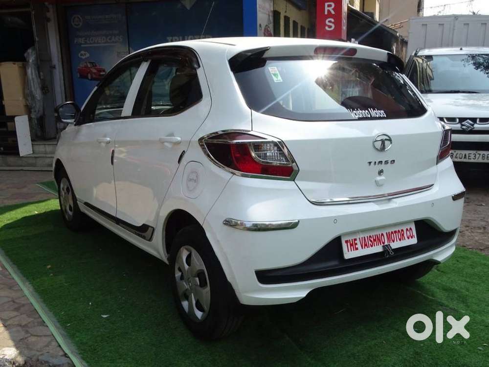 Tata Tiago 1.2 Revotron Xt (o), 2023, Petrol