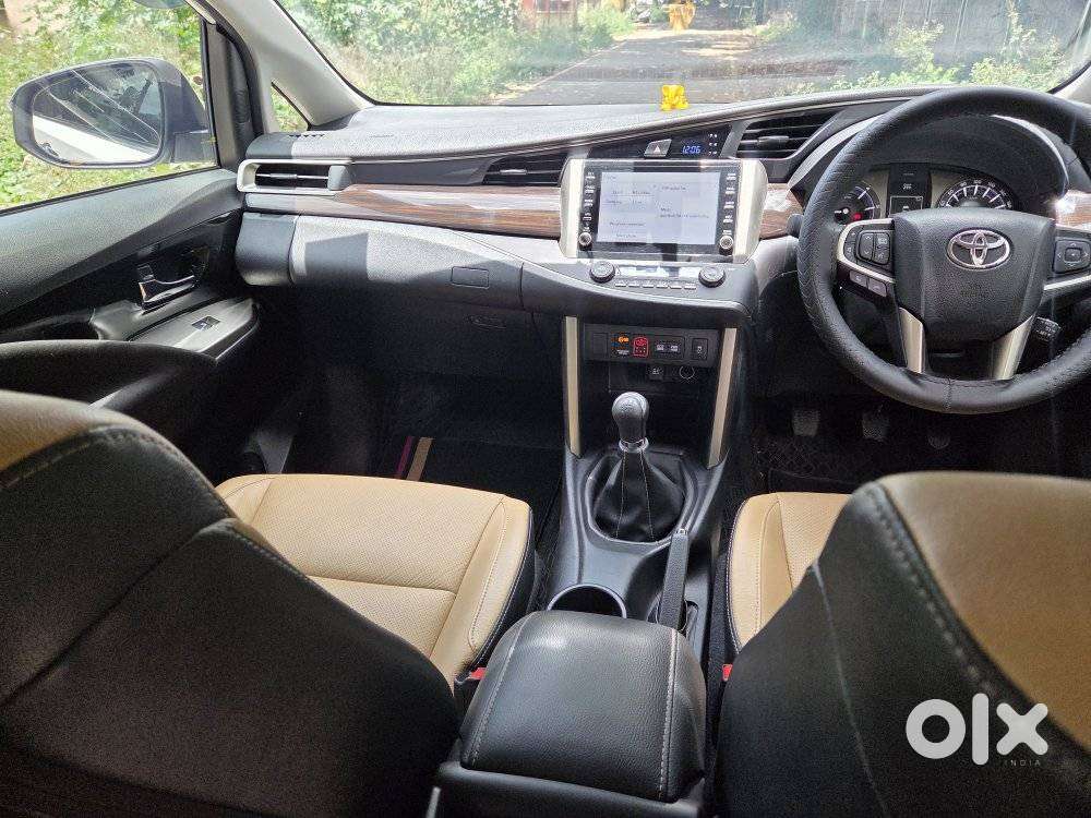 Toyota Innova Crysta 2.4 Z 7 Str, 2025, Diesel
