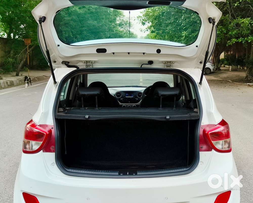 Hyundai Grand I10 Asta Option, 2016, Petrol