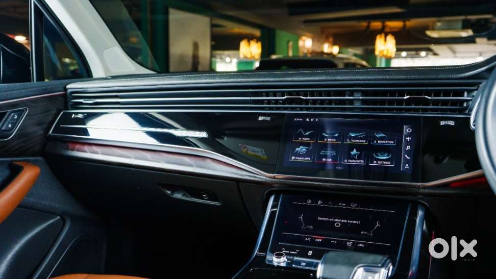 Audi Q7 Technology 55 Tfsi W/o Matrix, 2024, Petrol