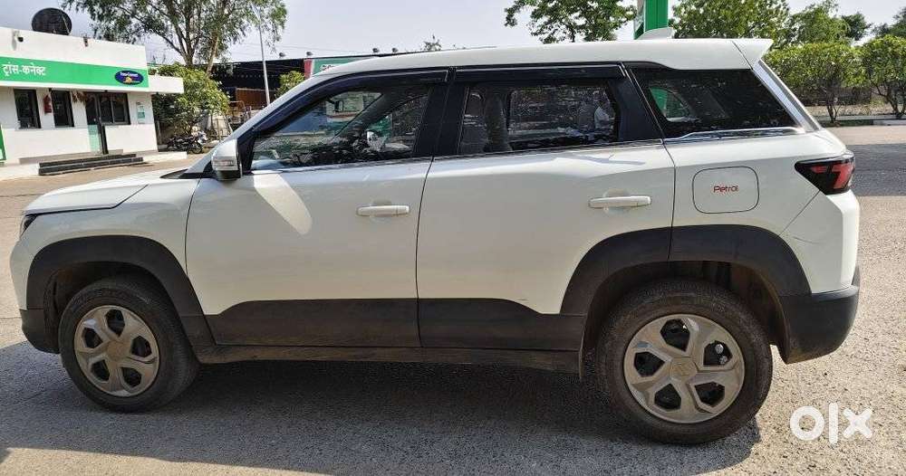 Maruti Suzuki Brezza 1.5 Lxi Smart Hybrid, 2024, Petrol