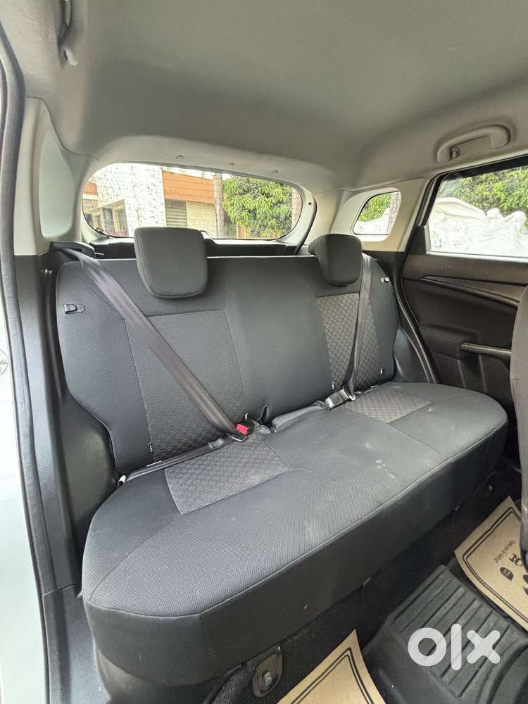 Maruti Suzuki Vitara Brezza 1.5 Vxi At, 2023, Petrol