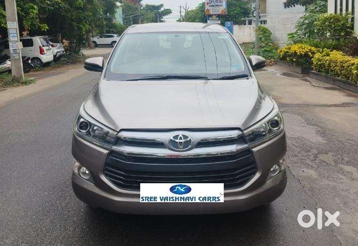 Toyota Innova Crysta 2.4 V 8 Str, 2018, Diesel