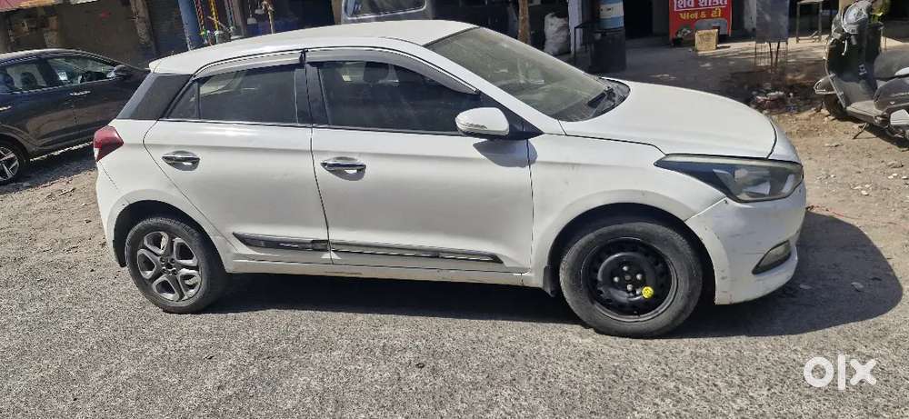 Hyundai I20 2017 Diesel 92500 Km Driven