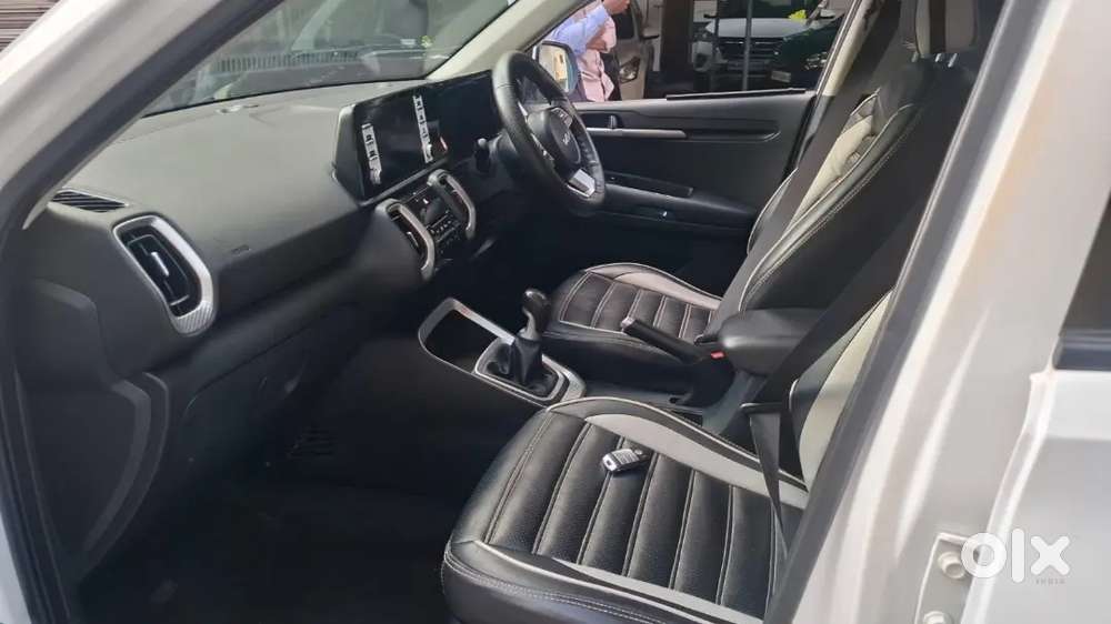 Kia Sonet 2023 Petrol Well Maintained