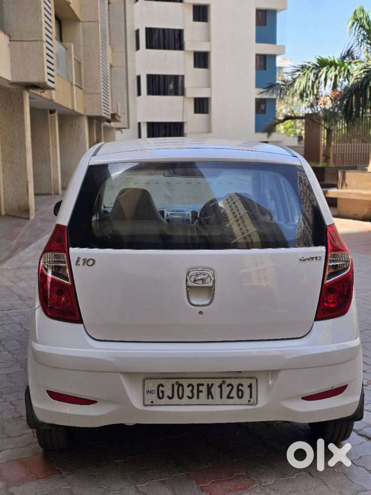 Hyundai I10 Sportz 1.1 Irde2, 2014, Cng & Hybrids