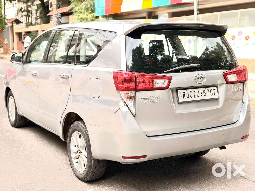 Toyota Innova Crysta 2.4 V 7 Str, 2017, Diesel