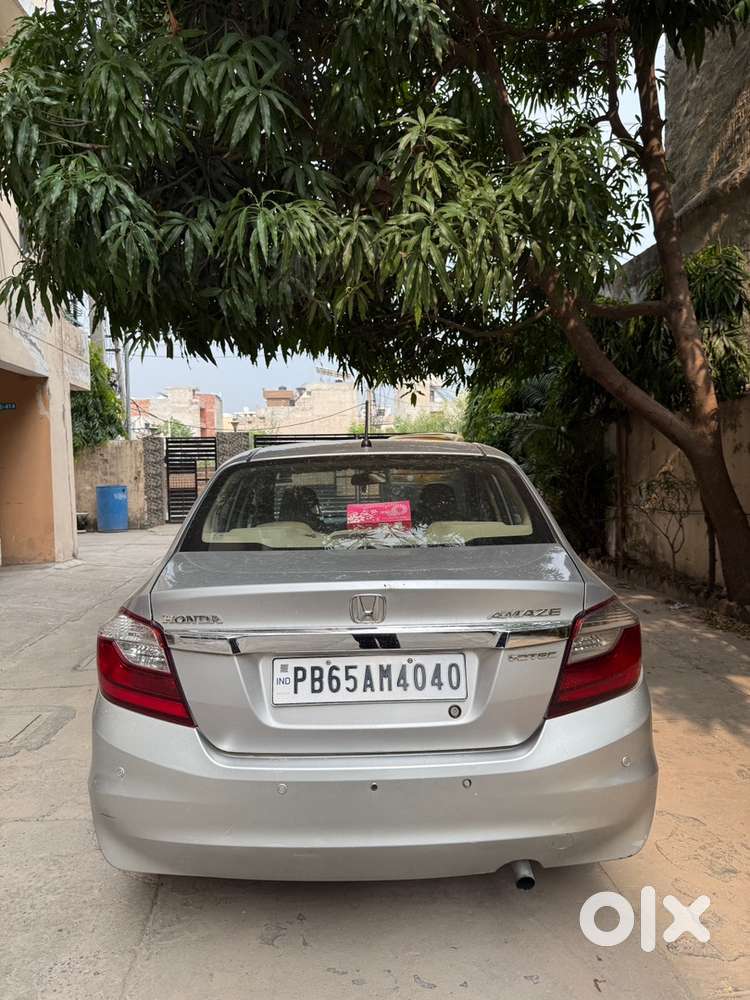 Honda Amaze 2017 Diesel Manual  1st Owner  Well Maintained
