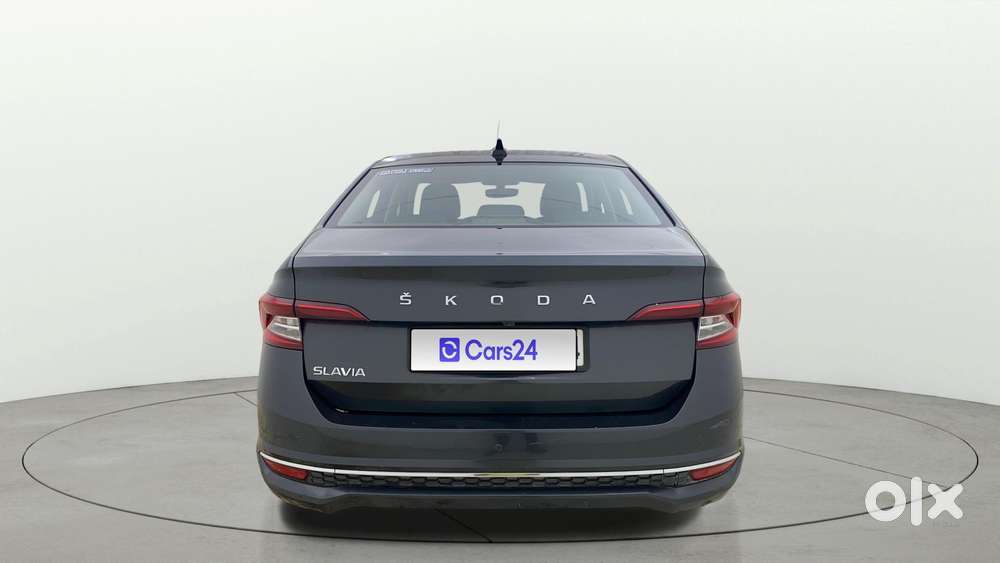 Skoda Slavia 1.0 Tsi Style At, 2023, Petrol