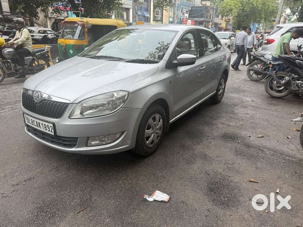 Skoda Rapid 1.6 Mpi At Elegance, 2015, Petrol