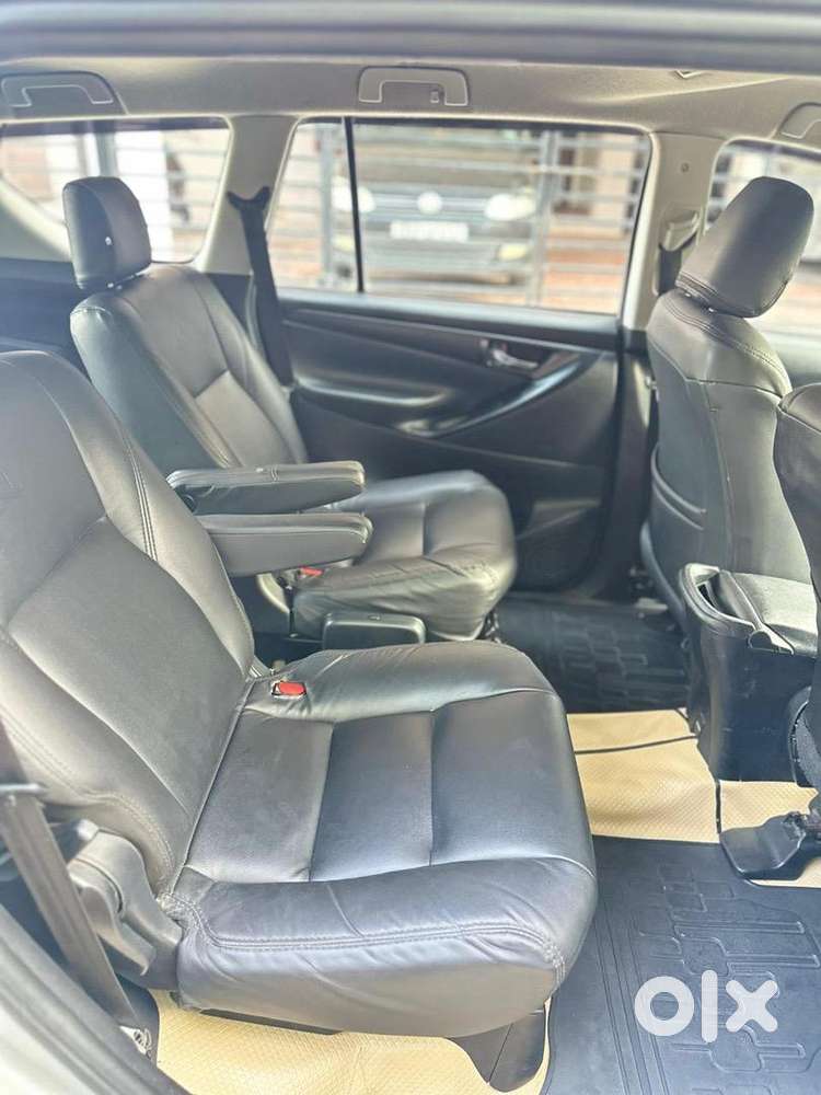 Toyota Innova Crysta 2018 Diesel 240000 Km Driven