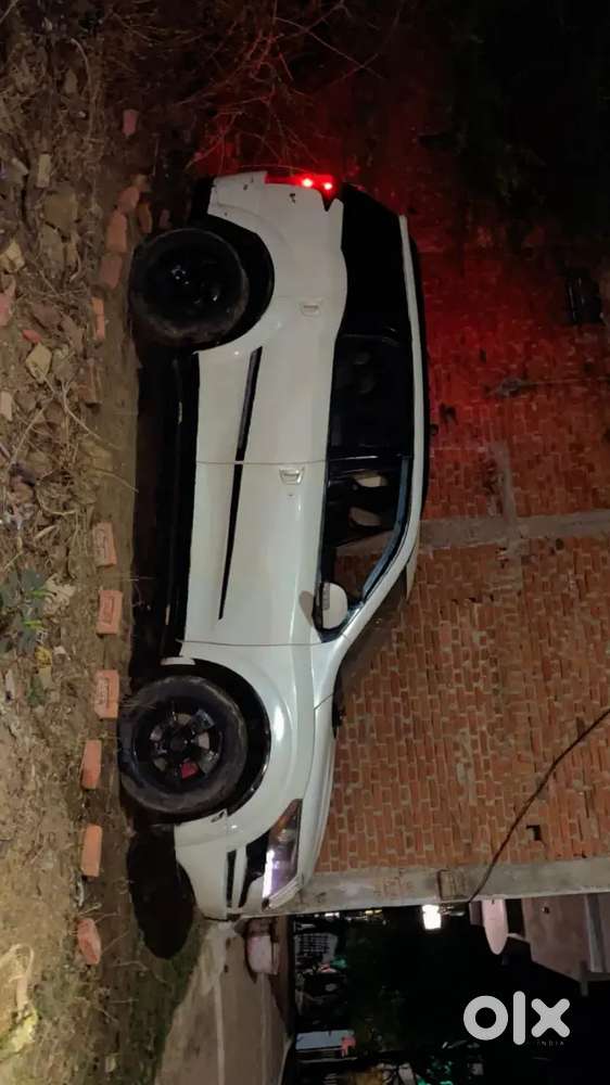 Runing Me Hai Xuv500 2014