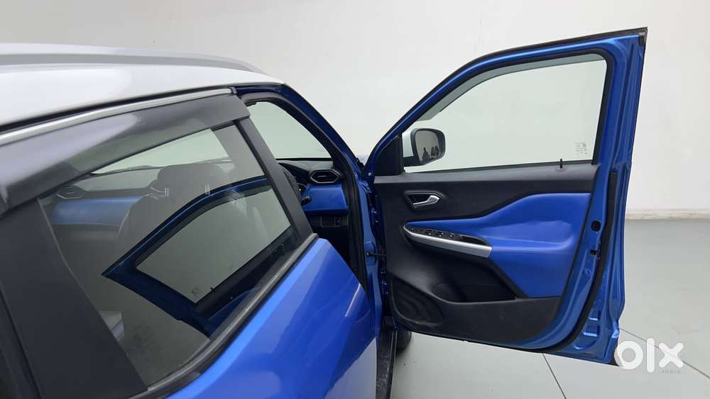 Nissan Magnite 1.0 Xv Dual Tone, 2021, Petrol