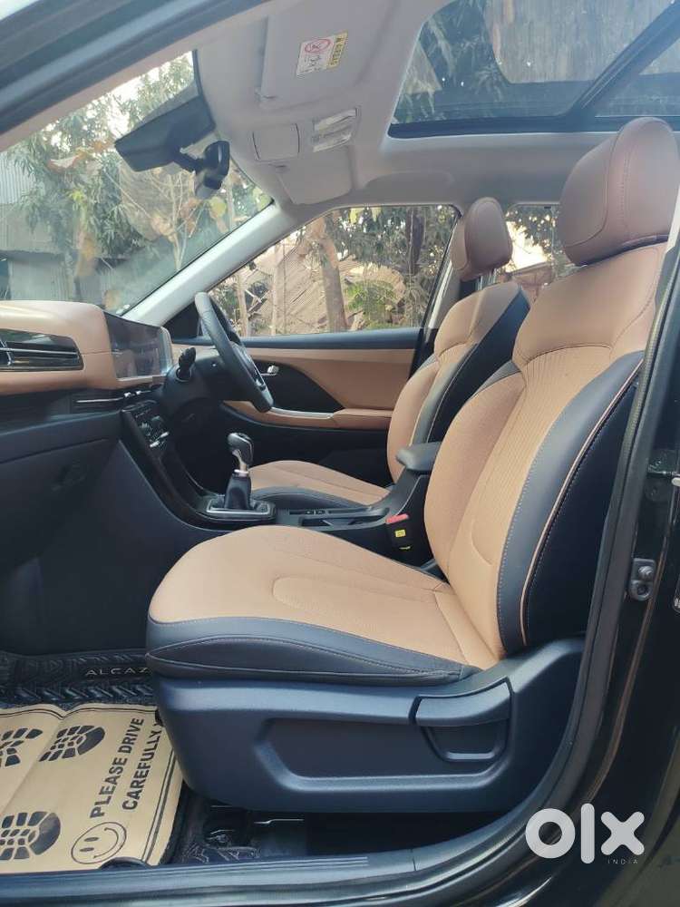 Hyundai Alcazar Platinum, 2025, Petrol