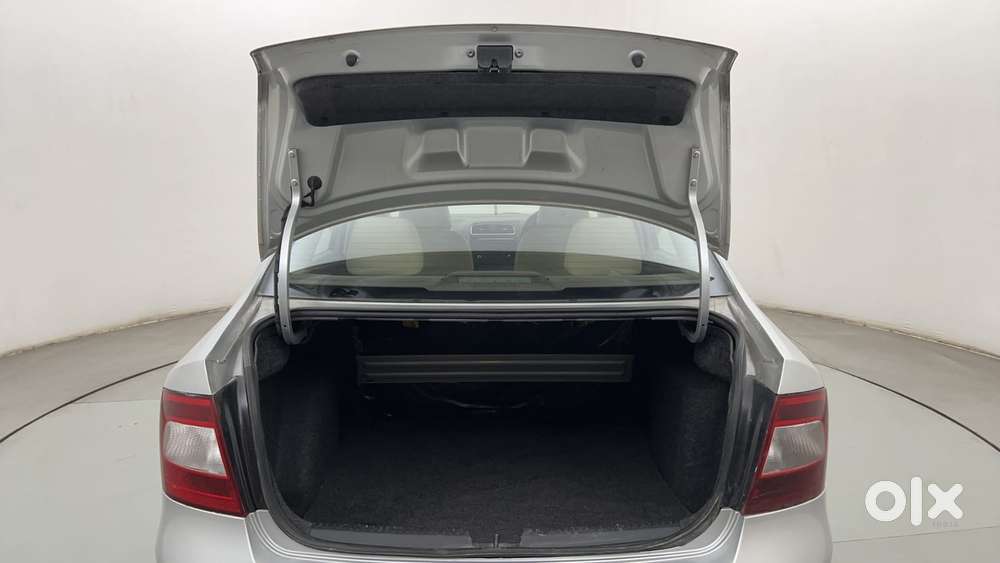 Skoda Rapid 1.6 Mpi At Style, 2016, Petrol