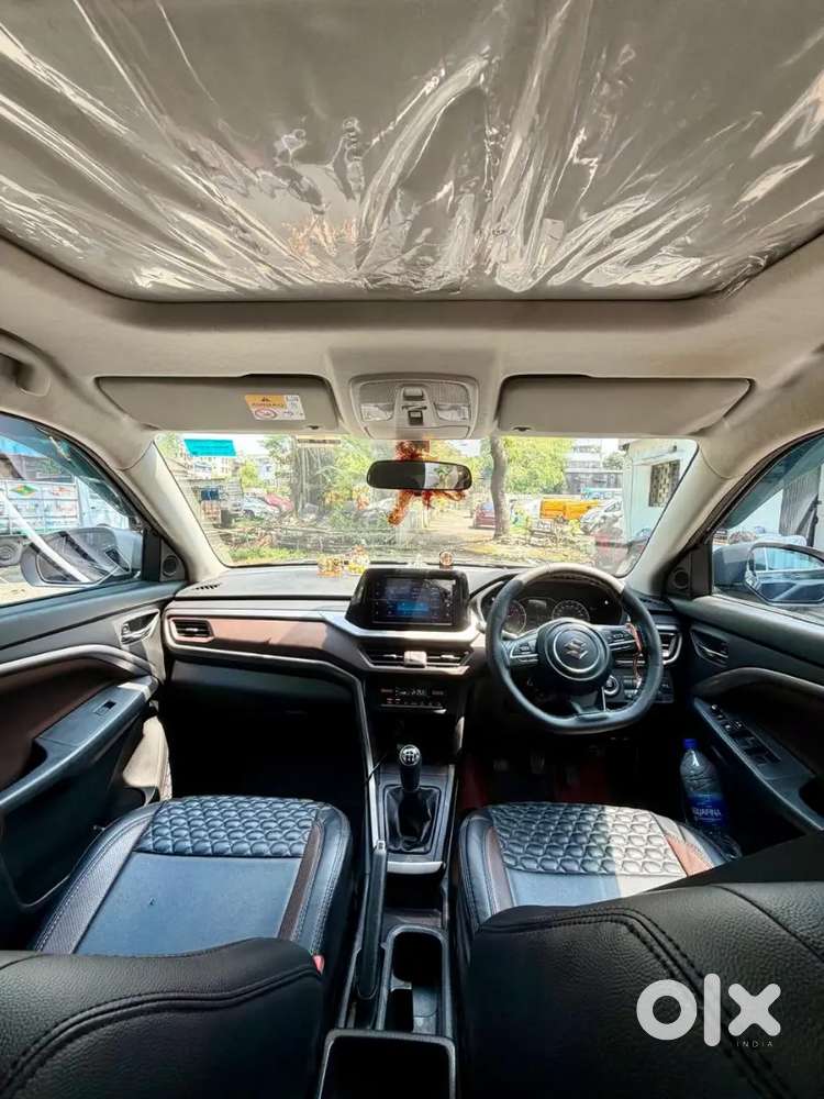 Maruti Suzuki Vitara Brezza 2023 Petrol 5700 Km Driven