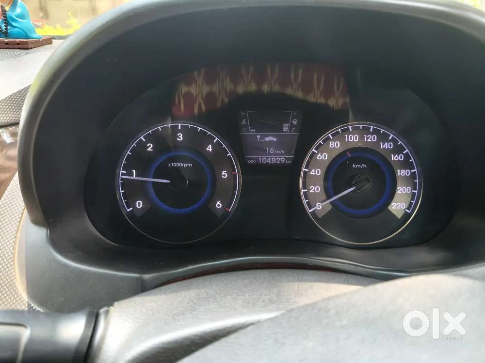 Hyundai Verna 2012