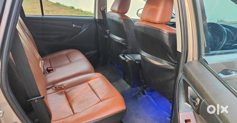 Toyota Innova Crysta 2.8 Gx At 8 Seater, 2018, Diesel